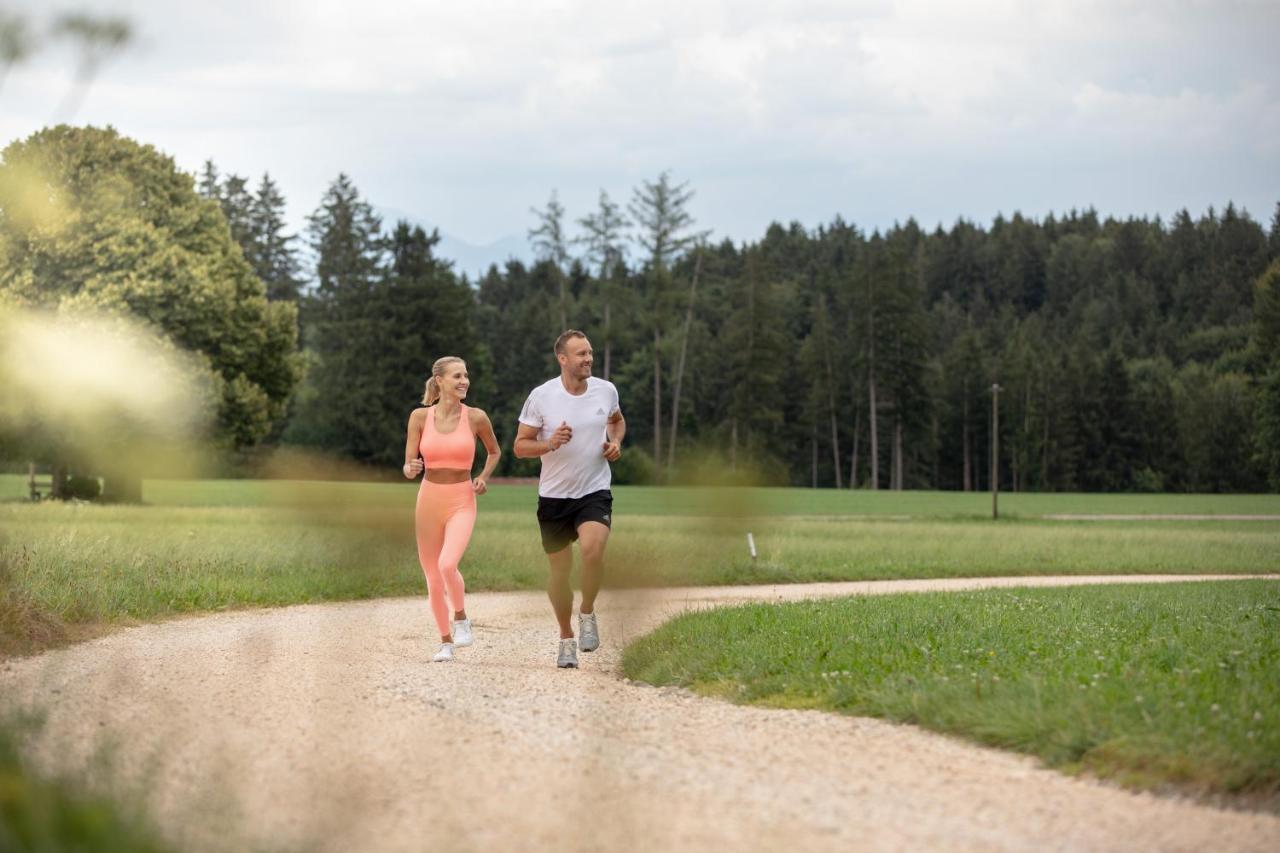Wellness Natur Resort Gut Edermann Тайзендорф Екстериор снимка