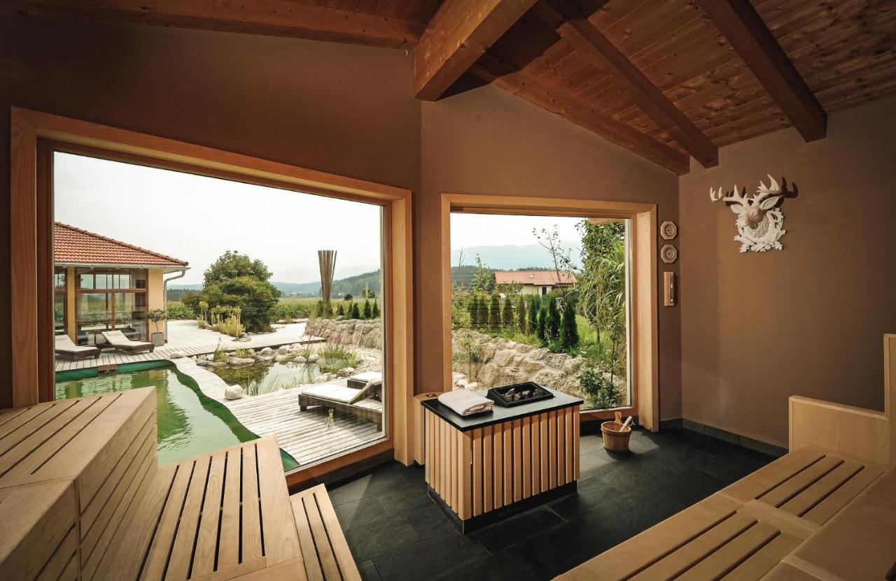 Wellness Natur Resort Gut Edermann Тайзендорф Екстериор снимка